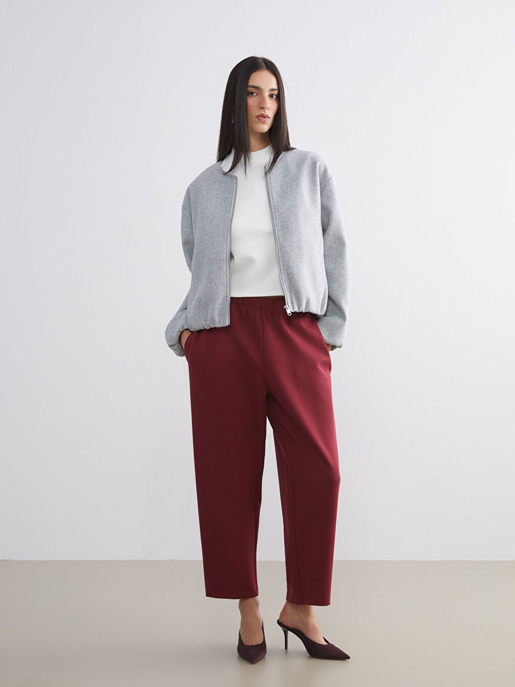 Women's Sweatpants with Elastic Waist
