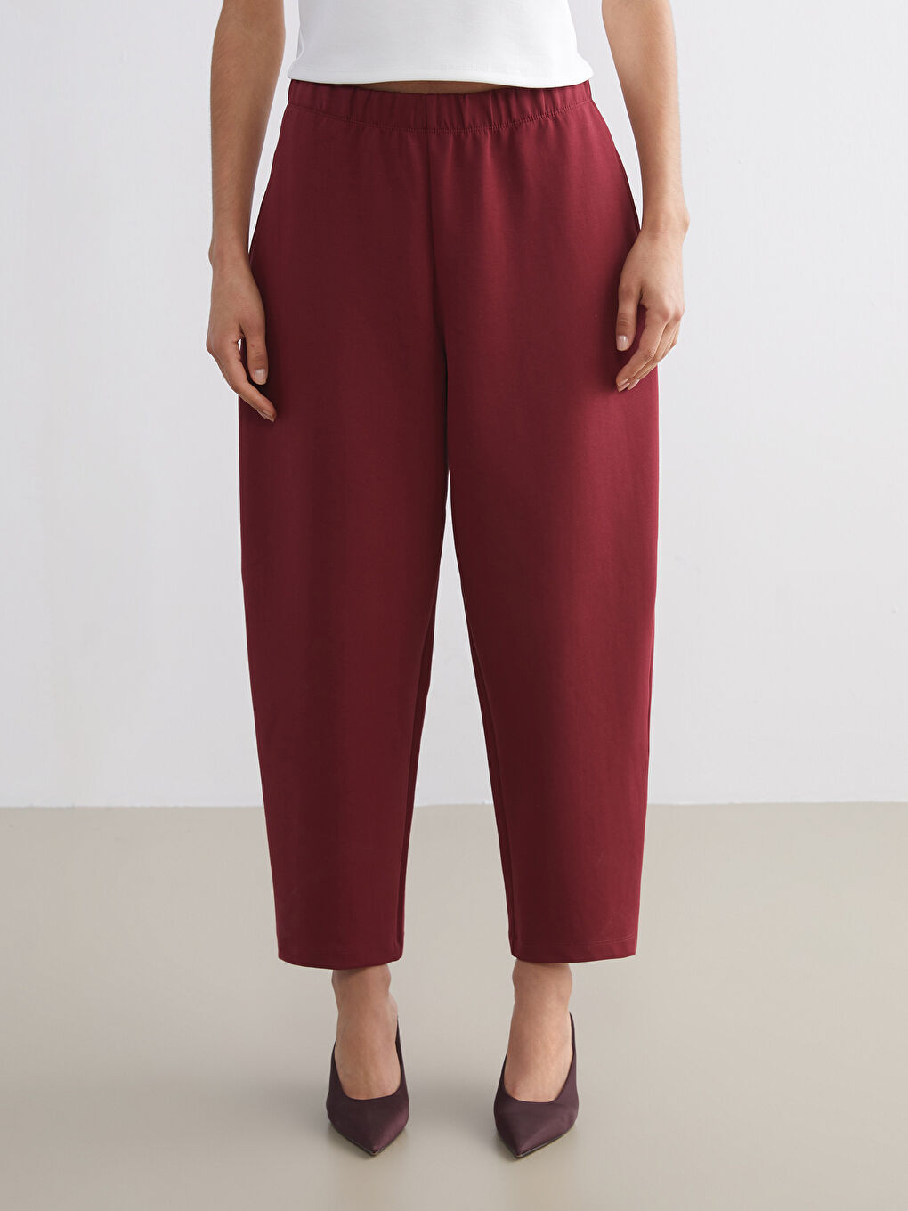 Women's Sweatpants with Elastic Waist-1