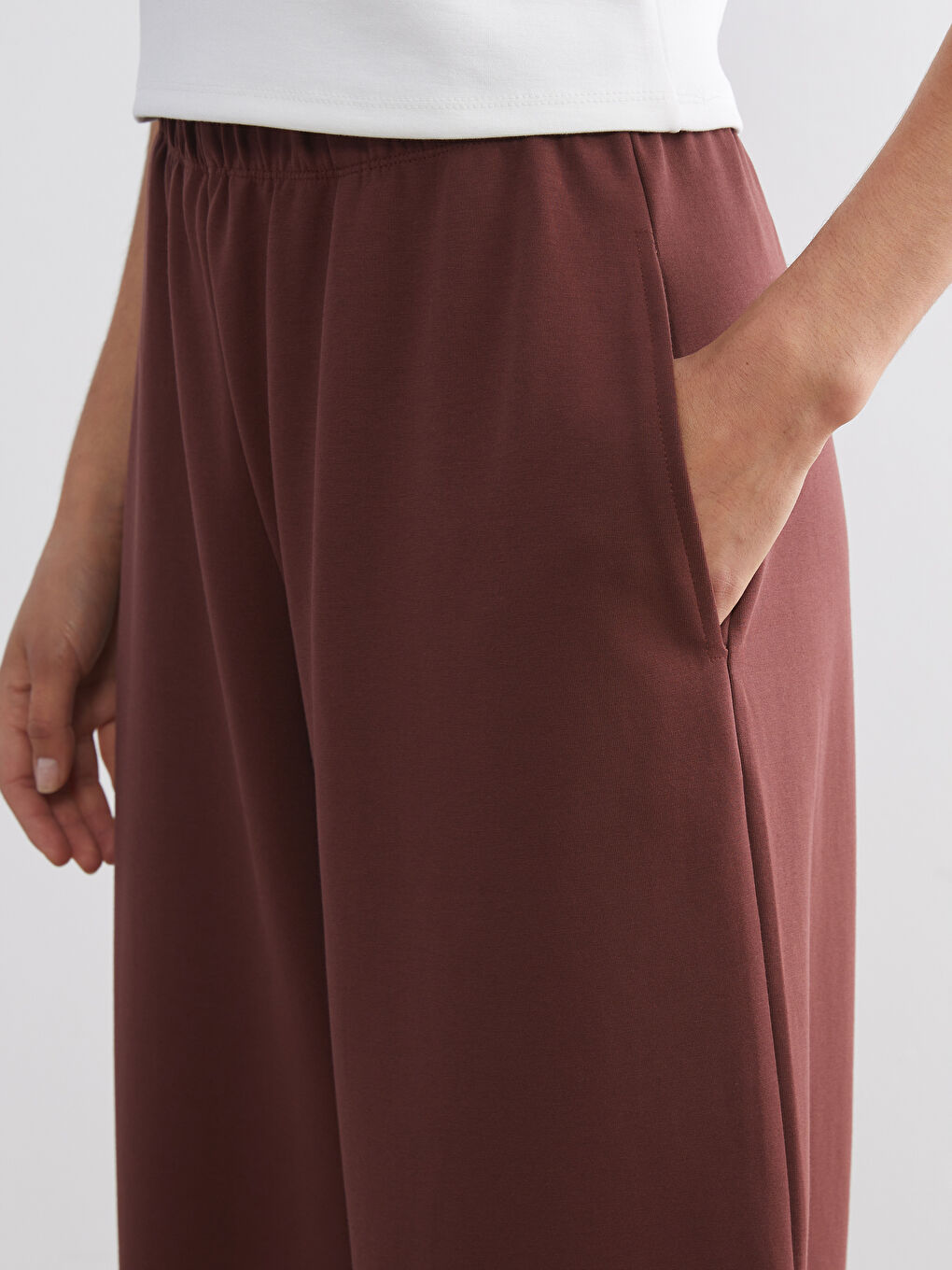 Women's Sweatpants with Elastic Waist-2