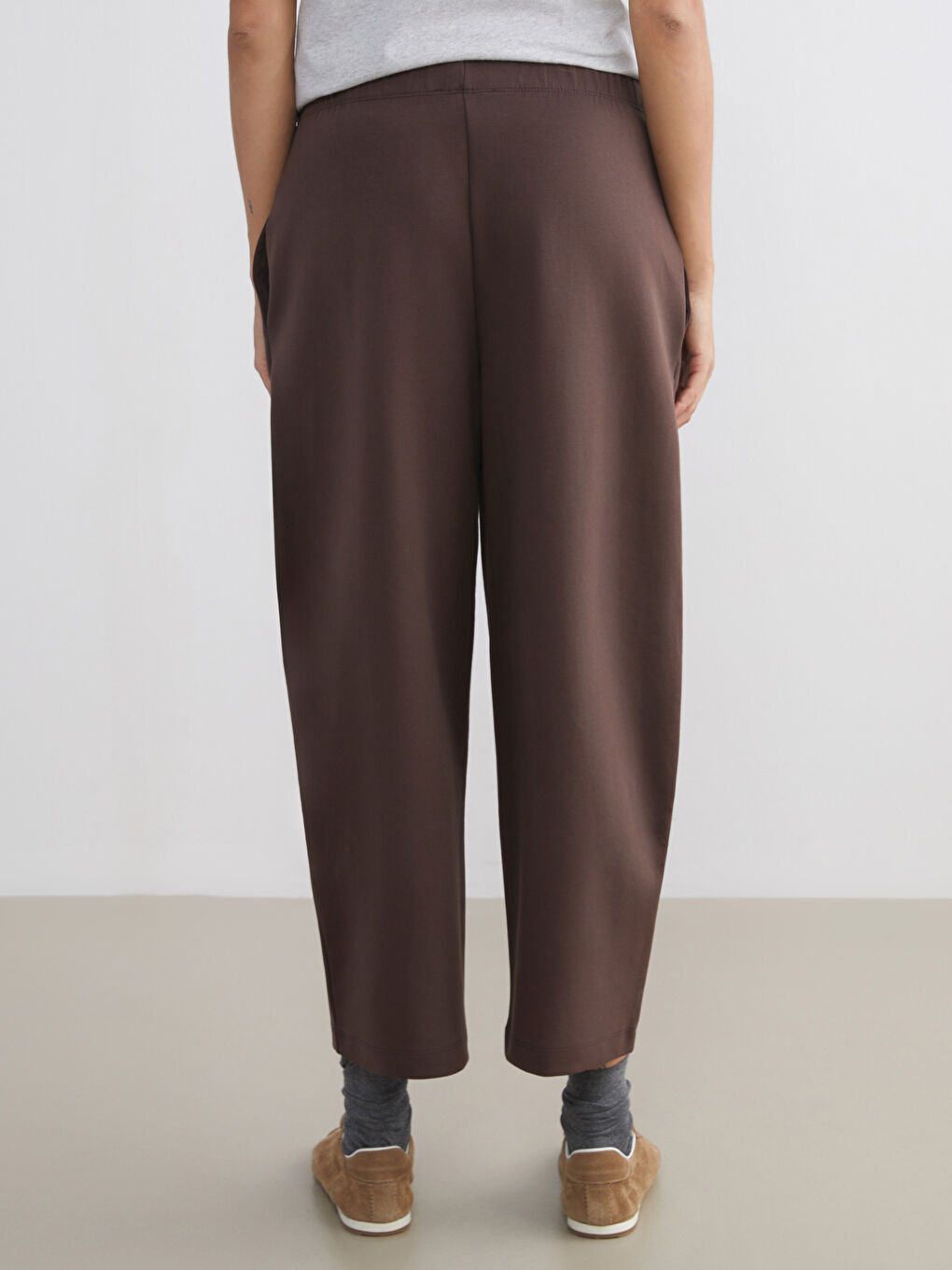 Women's Sweatpants with Elastic Waist-3