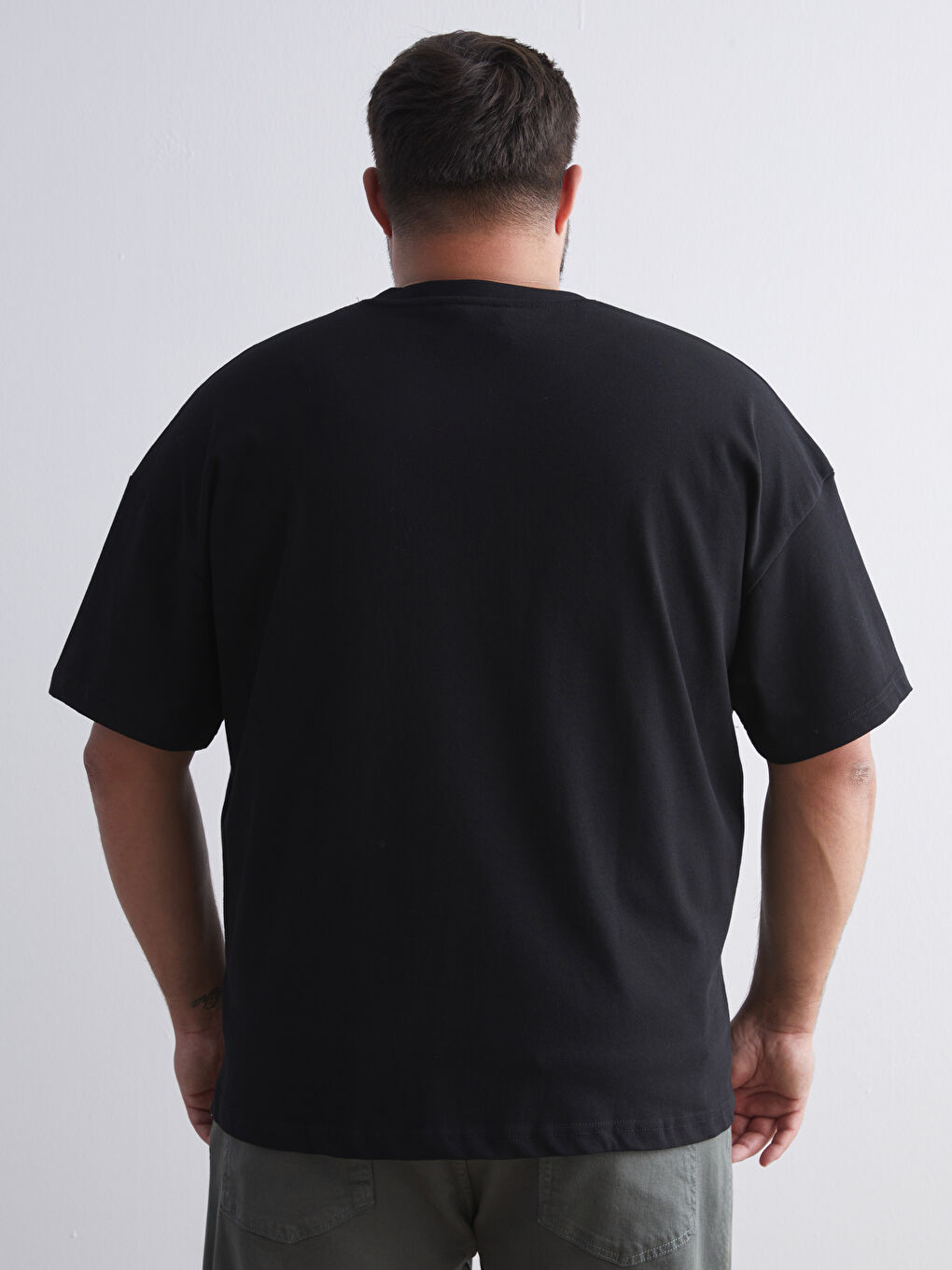 Man BLACK T-Shirt-6