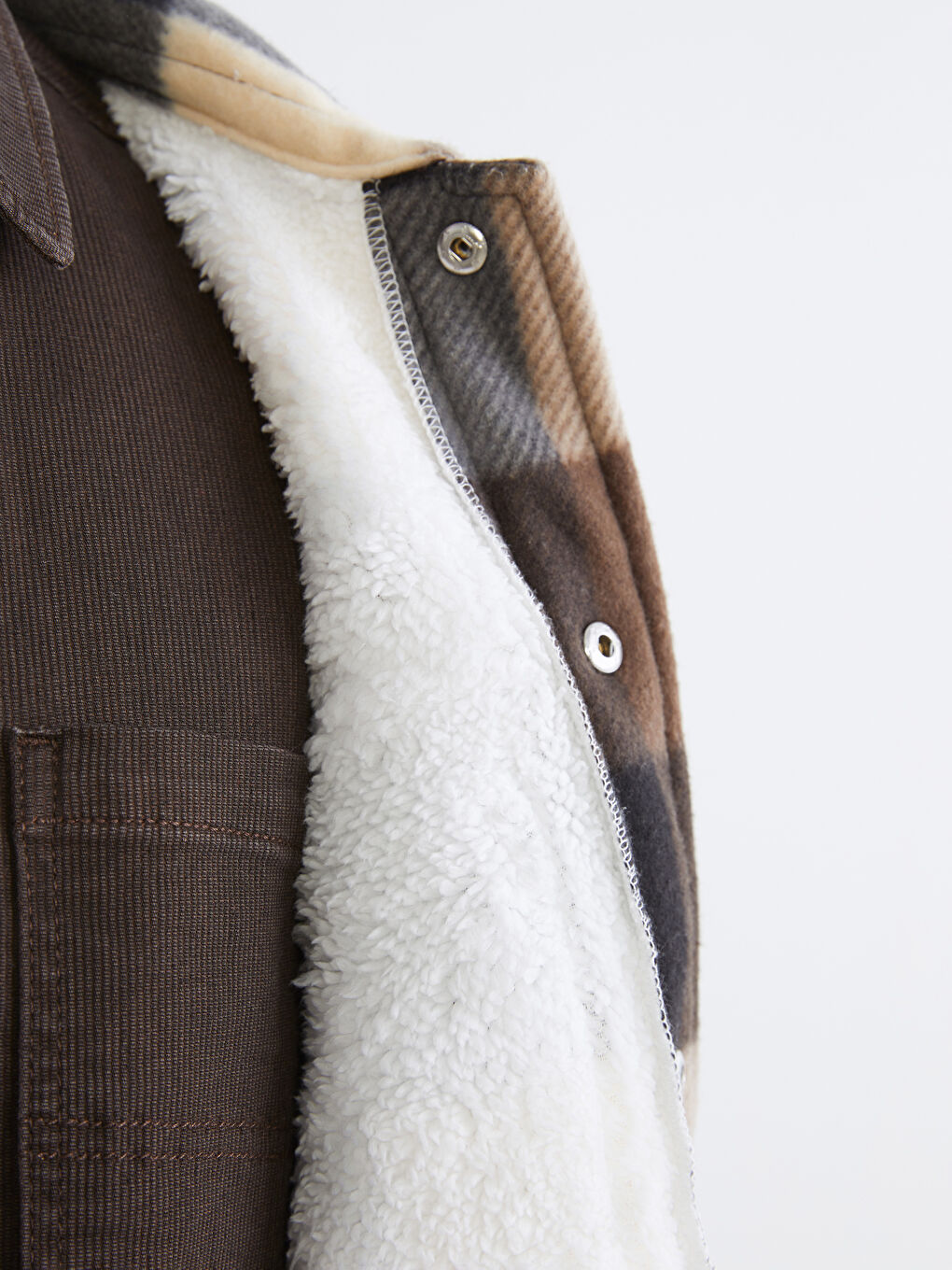 Рубашка-куртка мужская клетчатая свободного кроя-3