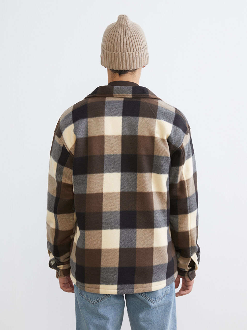 Рубашка-куртка мужская клетчатая свободного кроя-4