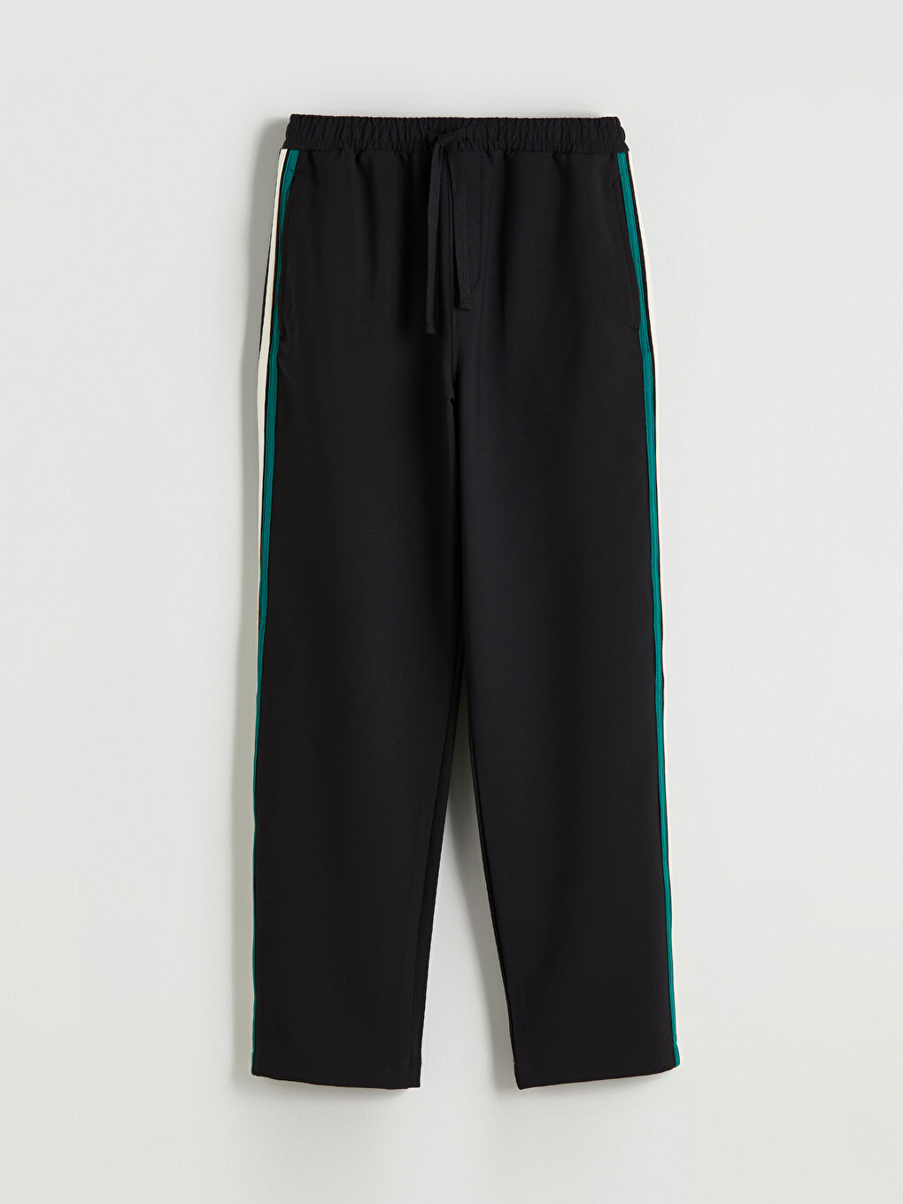 Siyah Rahat Kalıp Erkek Pantolon-4