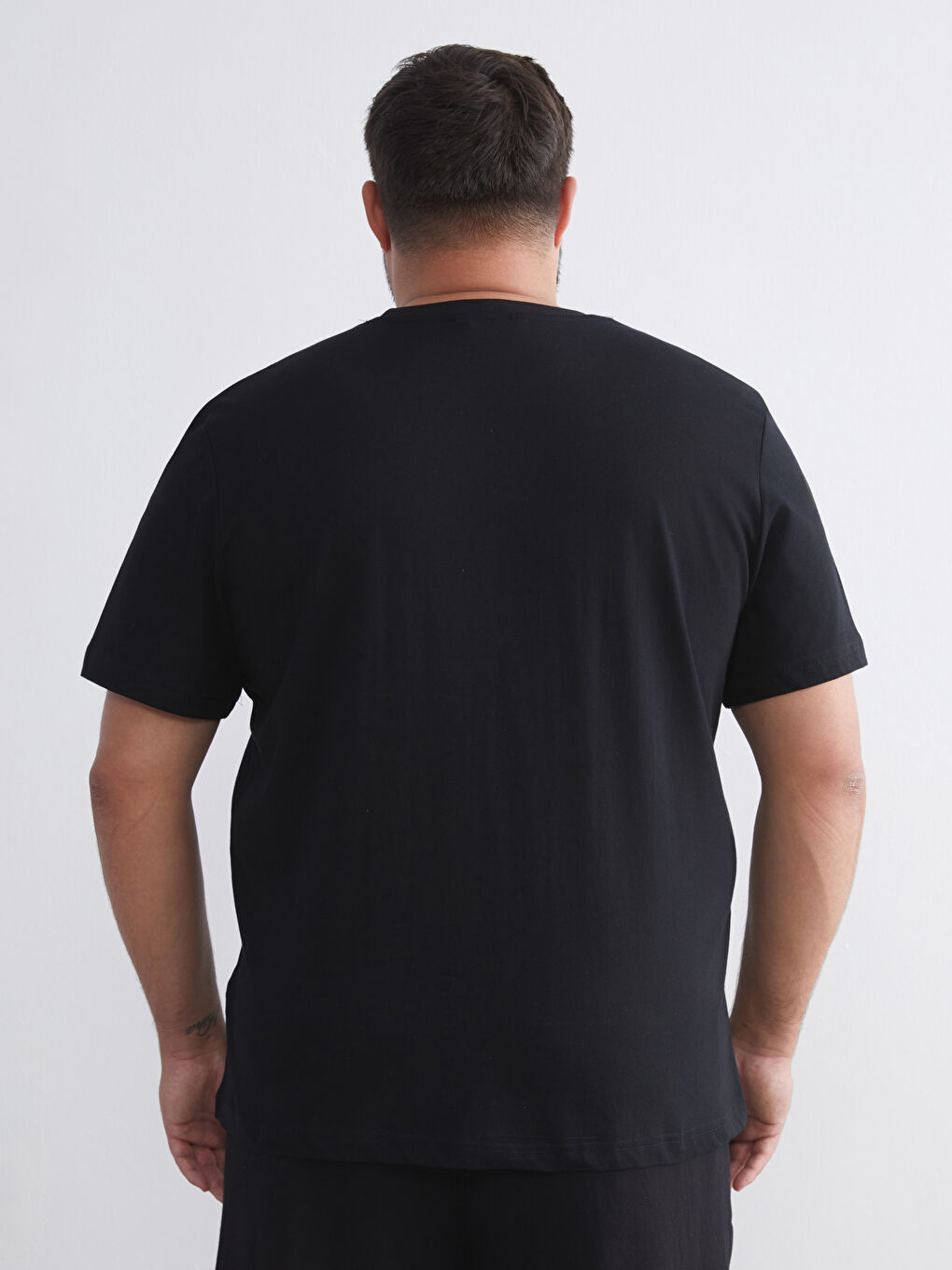 Man BLACK T-Shirt-3