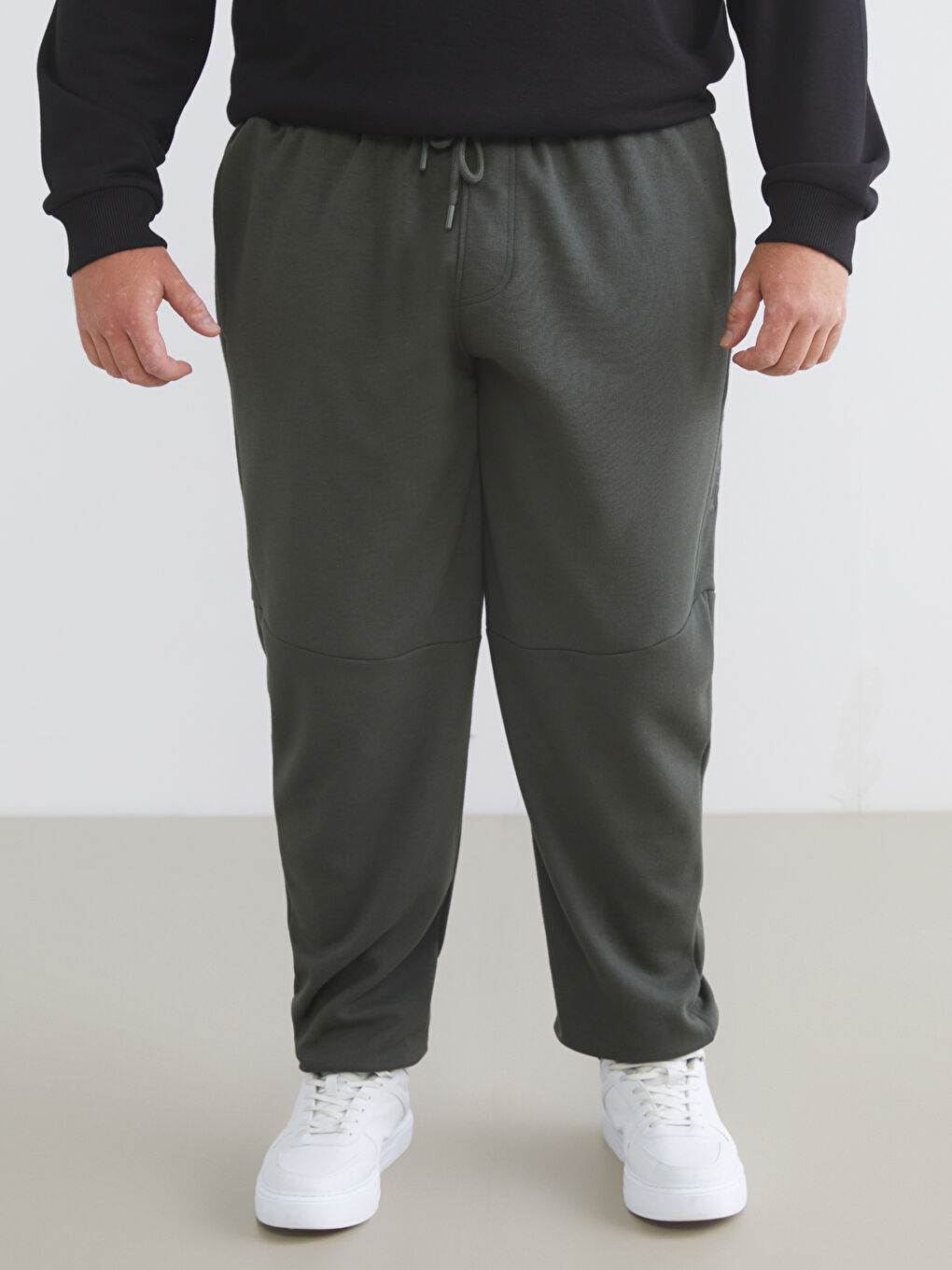 Plus Size Standard Fit Men's Jogger Sweatpants-1