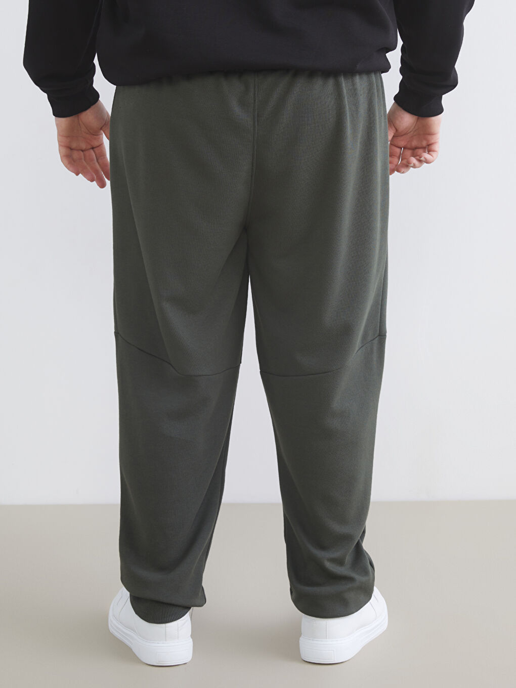 Plus Size Standard Fit Men's Jogger Sweatpants-3