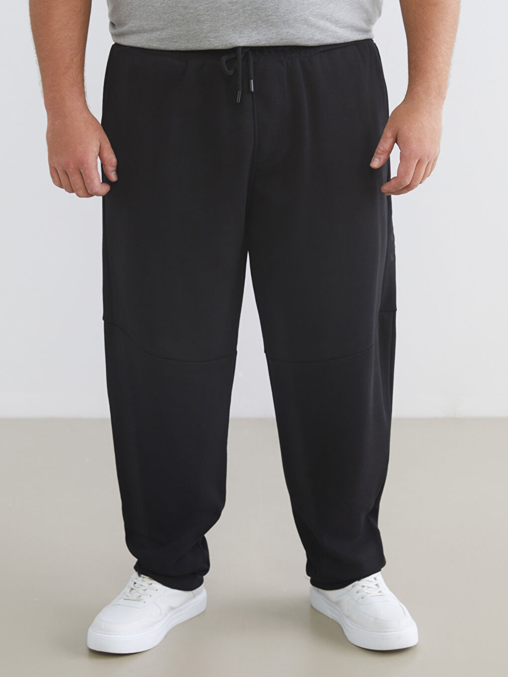 Plus Size Standard Fit Men's Jogger Sweatpants-1