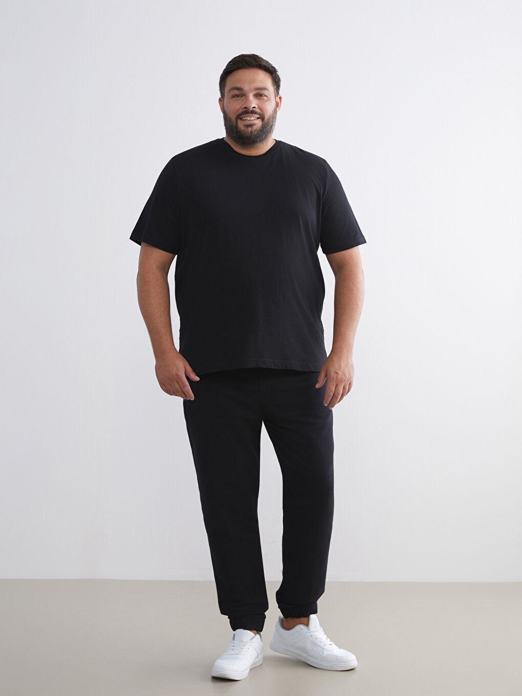 Standard Fit Men's Jogger Sweatpants