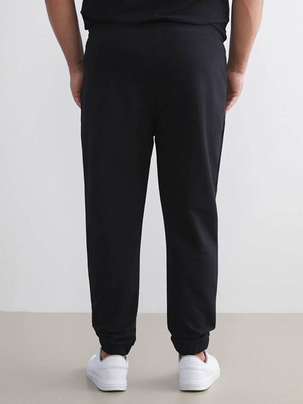 Standard Fit Men's Jogger Sweatpants-3