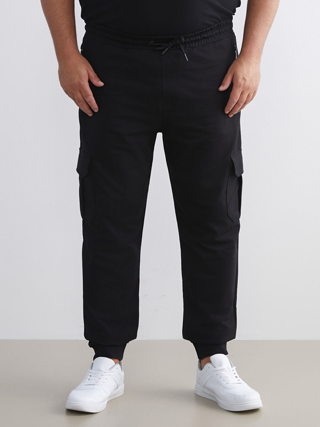 Standard Fit Men's Jogger Sweatpants-1