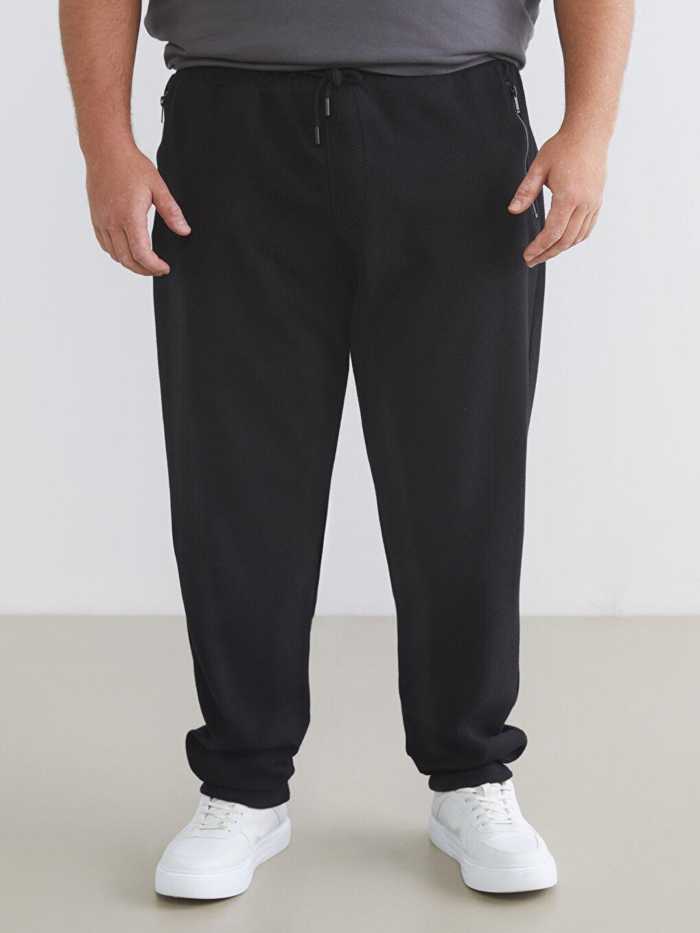 Plus Size Standard Fit Men's Jogger Sweatpants-1