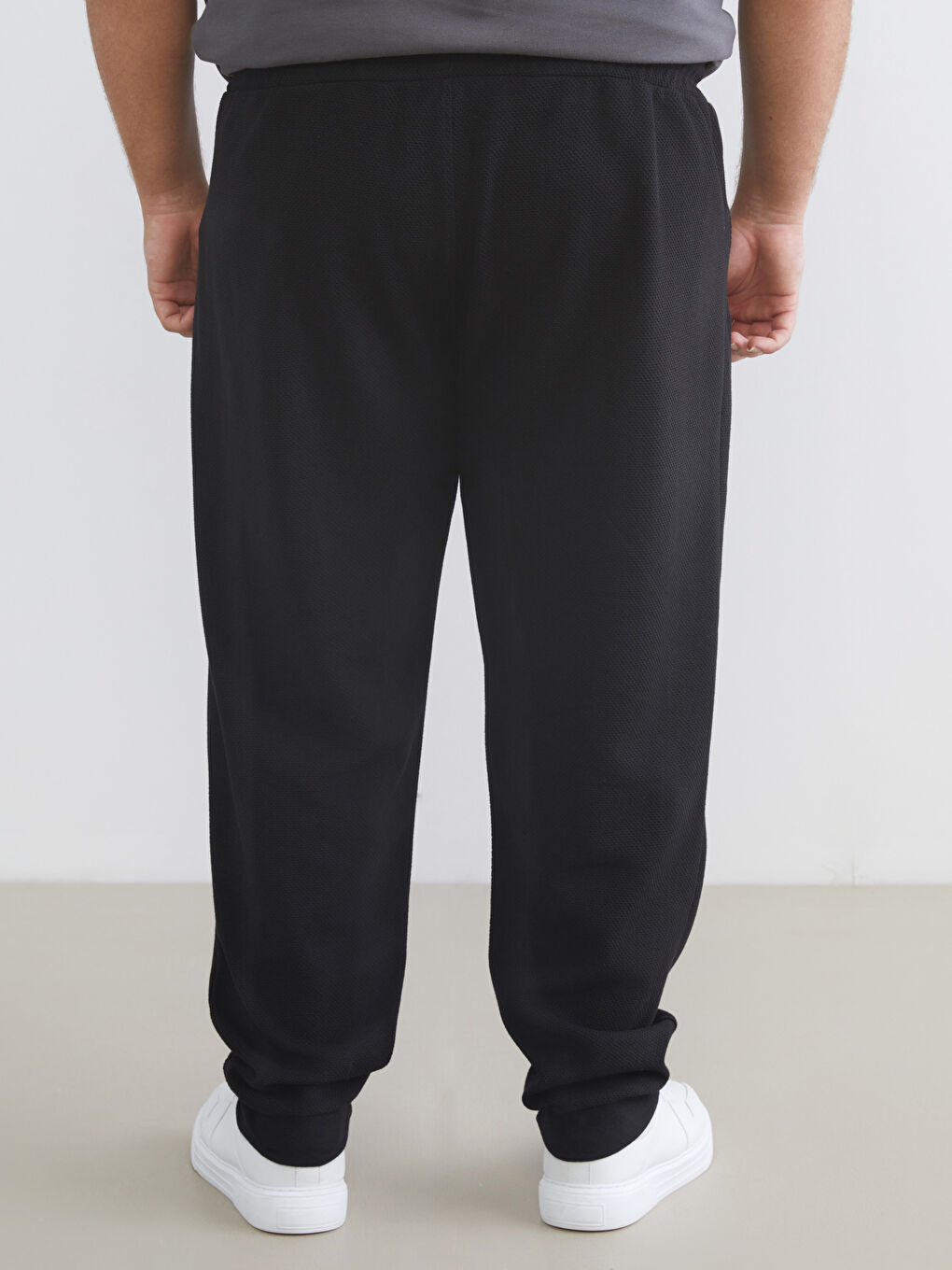 Plus Size Standard Fit Men's Jogger Sweatpants-3