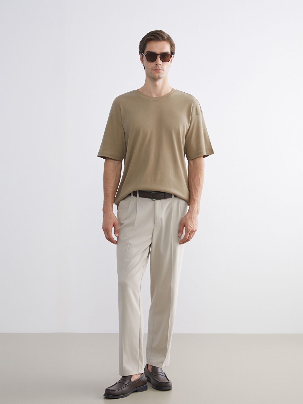 Bej Bisiklet Yaka Erkek Tişört-1