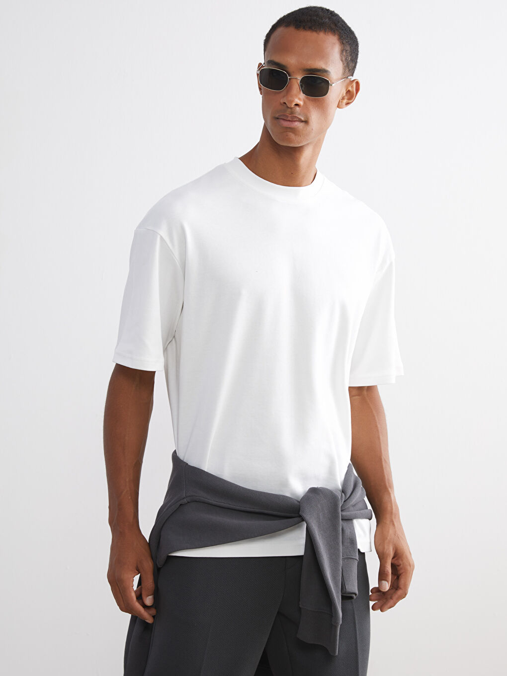 Ekru Bisiklet Yaka Erkek Tişört