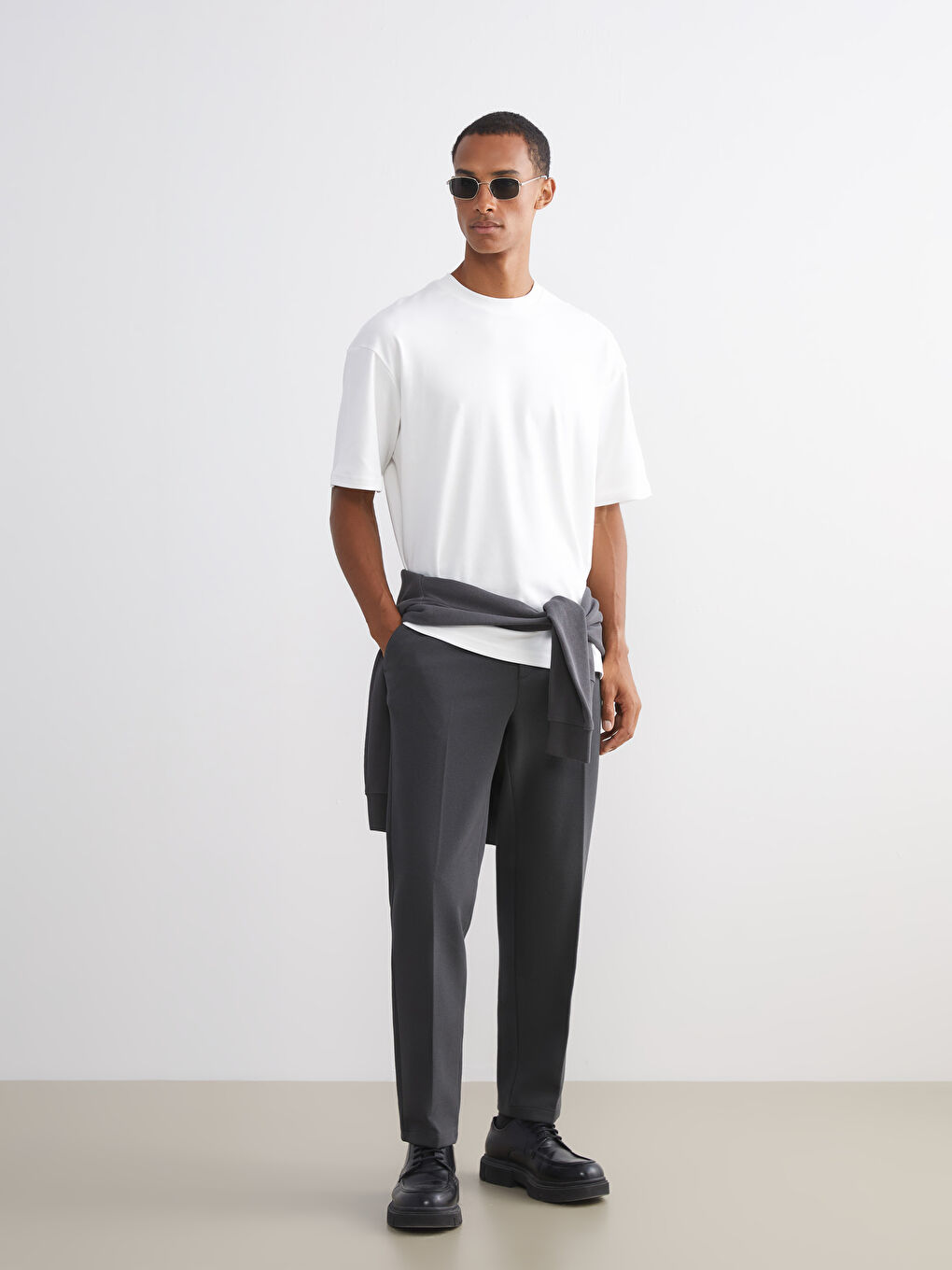 Ekru Bisiklet Yaka Erkek Tişört-1