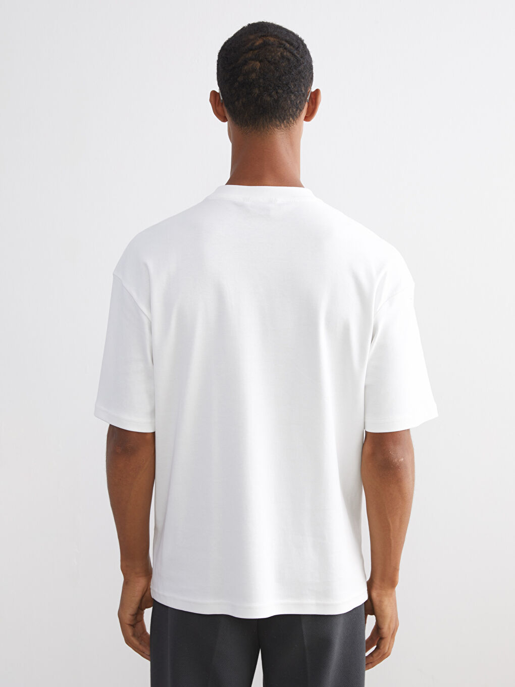 Ekru Bisiklet Yaka Erkek Tişört-3