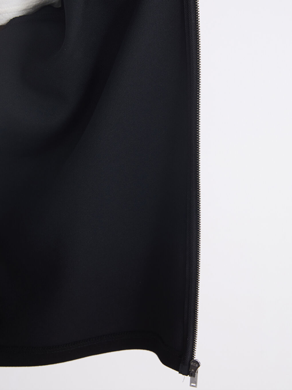 Man BLACK Zip-Up Sweatshirt-3