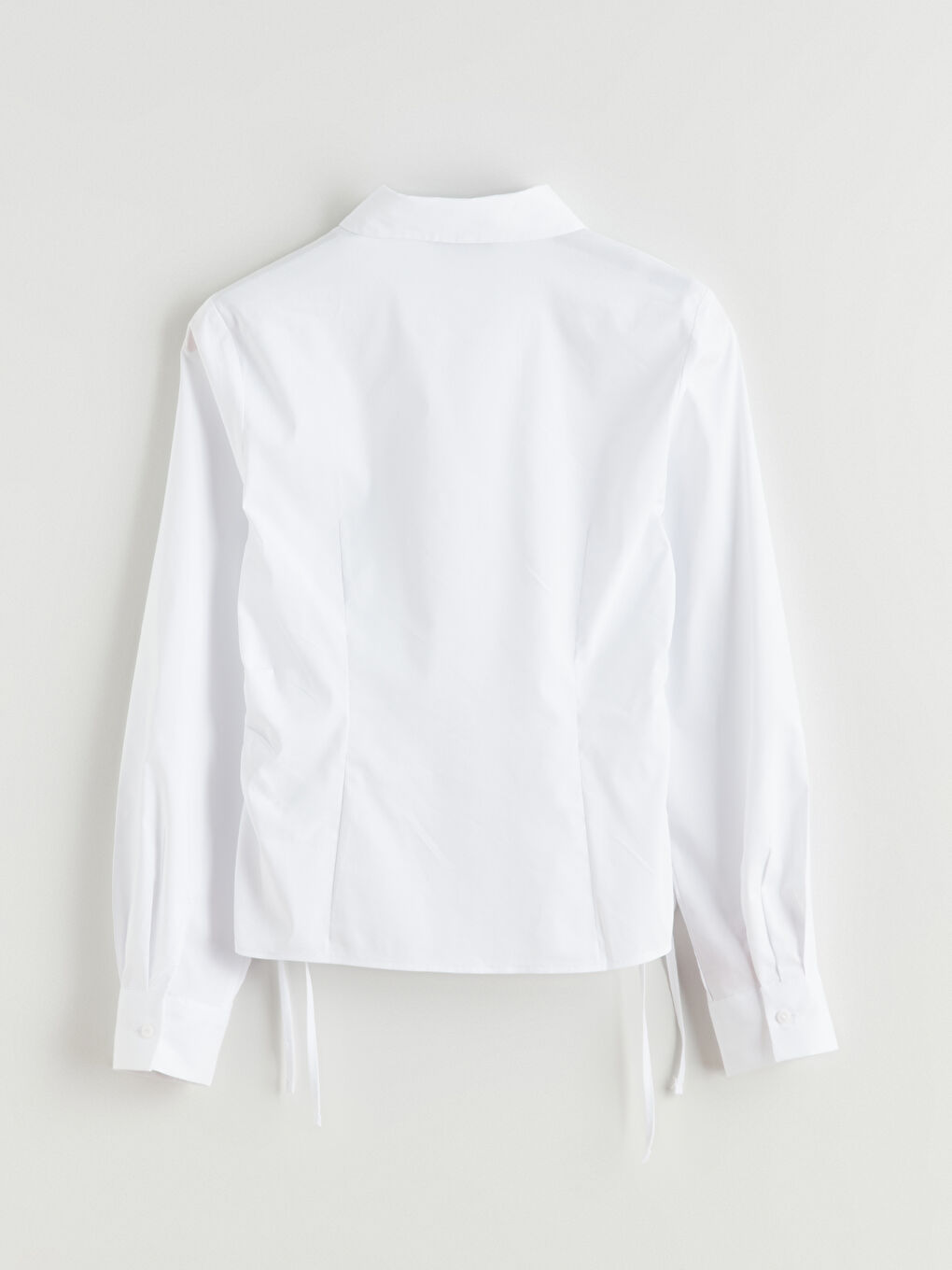 Beyaz Bağlama Detaylı Kadın Gömlek-5