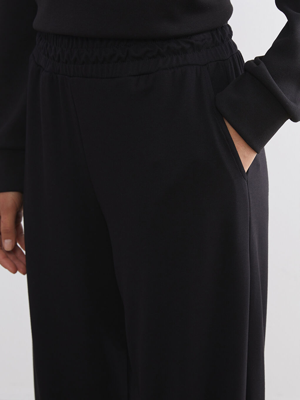 Siyah Beli Lastikli Kadın Eşofman Altı-2