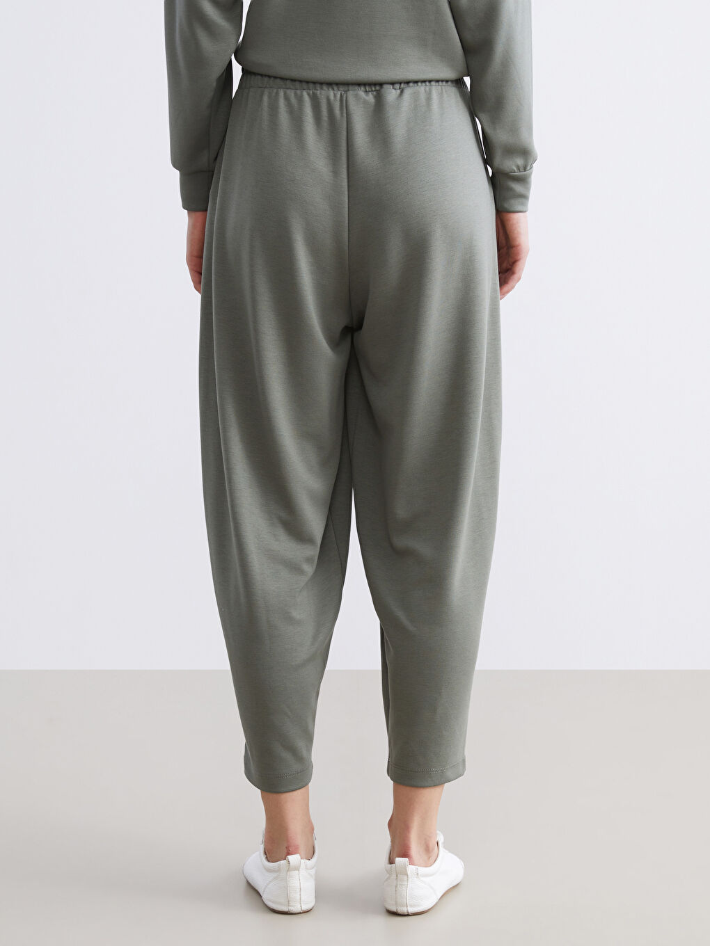 Haki Beli Lastikli Kadın Eşofman Altı-3