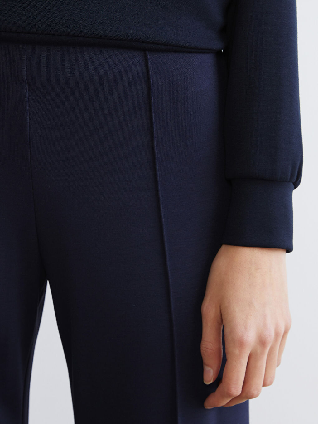 Lacivert Beli Lastikli Geniş Paça Kadın Eşofman Altı-2