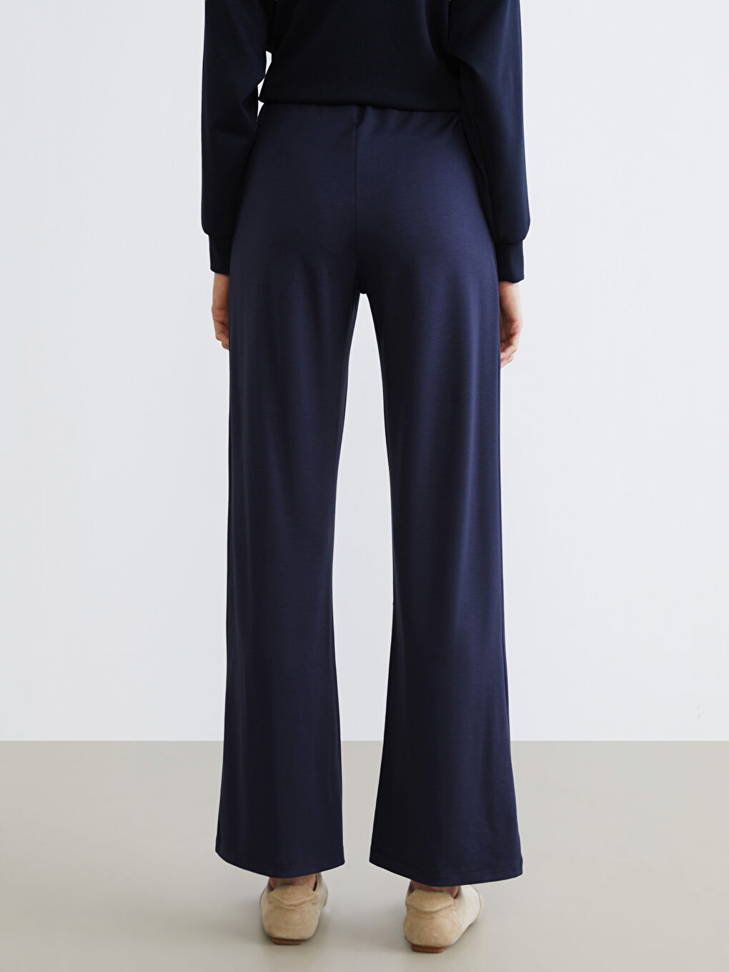 Lacivert Beli Lastikli Geniş Paça Kadın Eşofman Altı-3