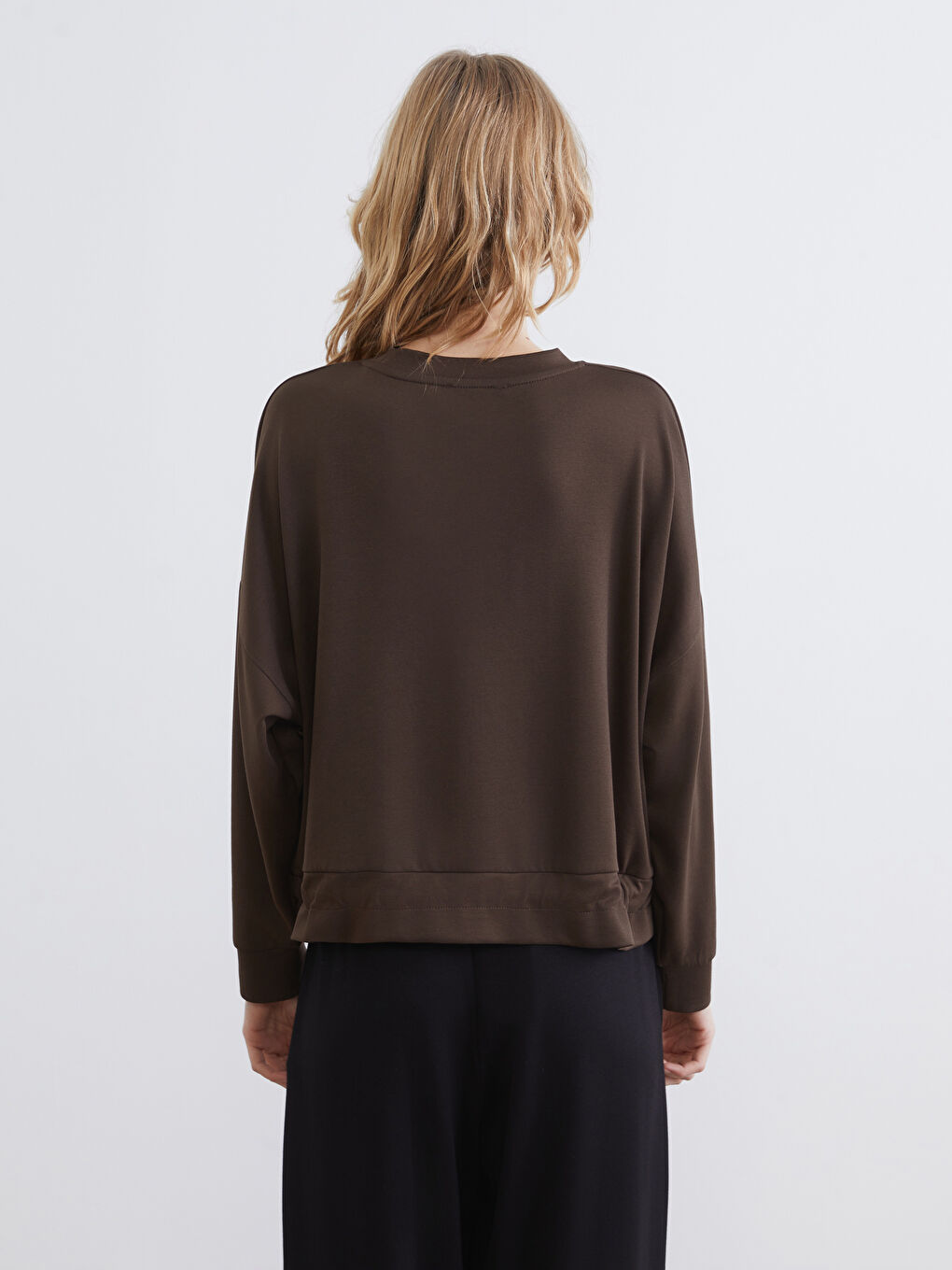 Kahverengi Bisiklet Yaka Büzgülü Kadın Sweatshirt-7