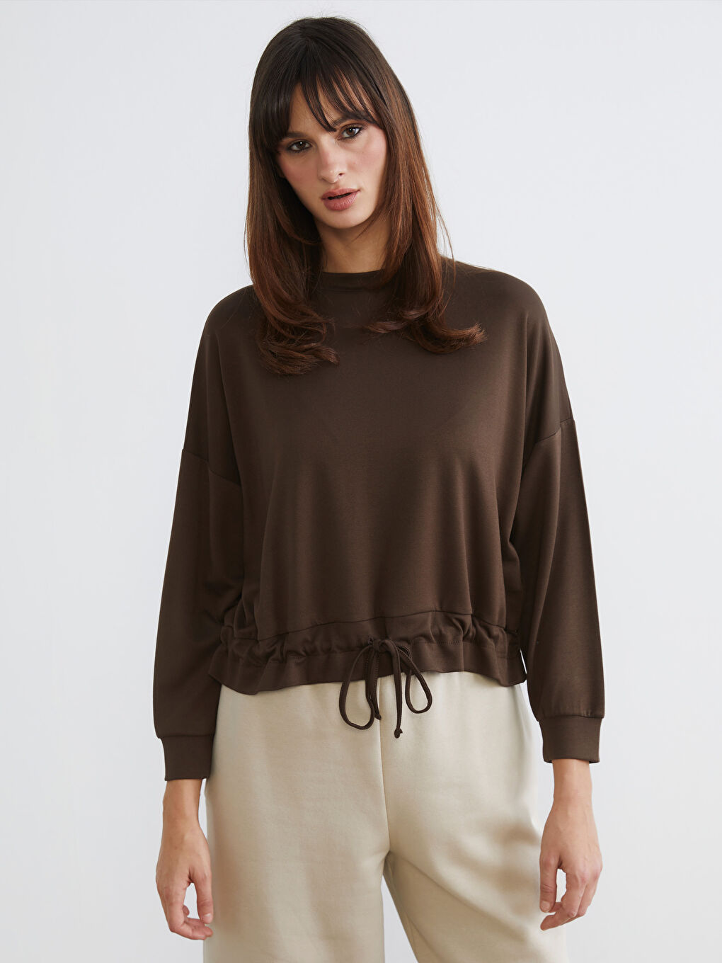 Kahverengi Bisiklet Yaka Büzgülü Kadın Sweatshirt-1