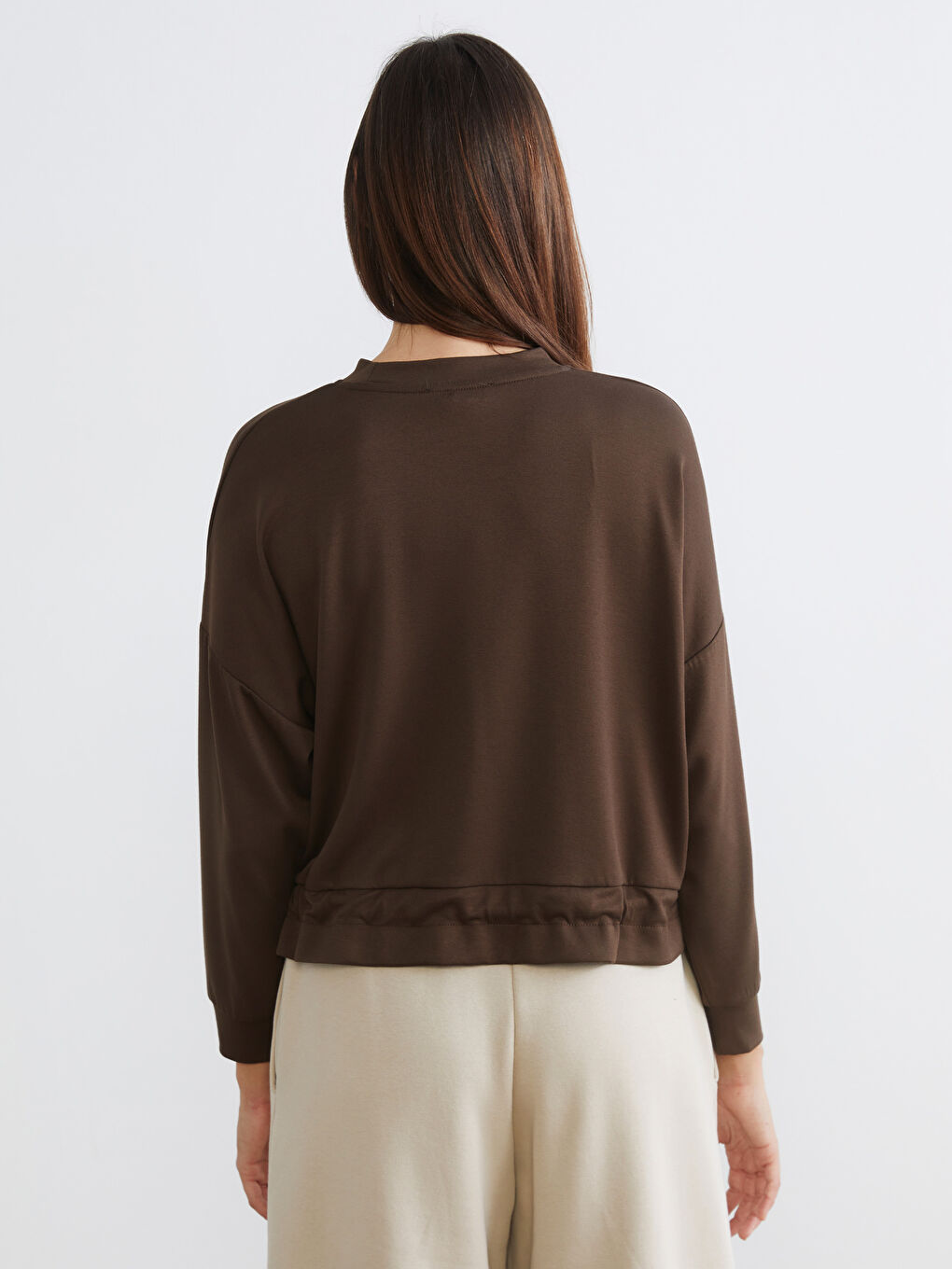 Kahverengi Bisiklet Yaka Büzgülü Kadın Sweatshirt-6