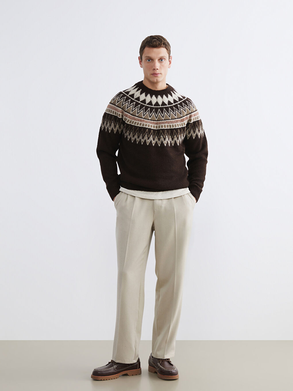 Kahverengi Bisiklet Yaka Desenli Erkek Triko Kazak-1