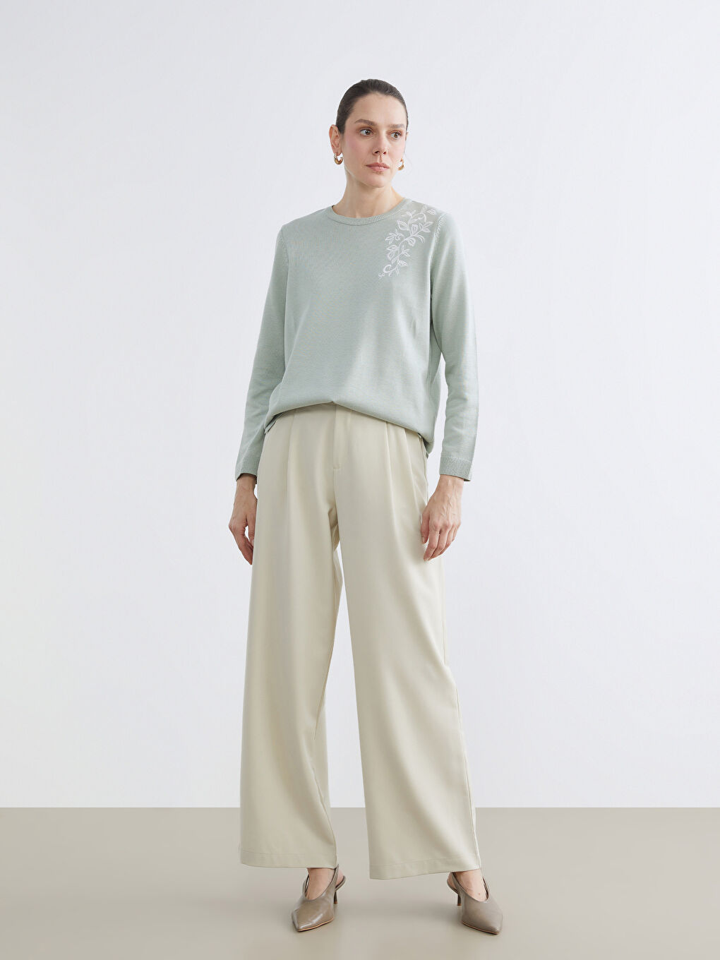 Crew Neck Rhinestone Embellished Women's Knit Sweater-1