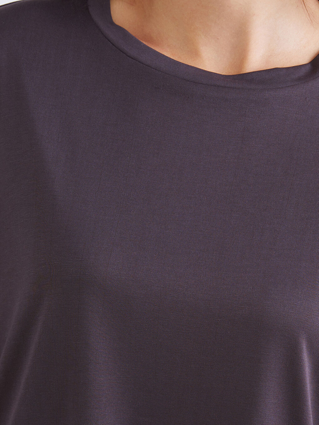 Kahverengi Bisiklet Yaka Modal Karışımlı Kadın Tişört 2'li-4