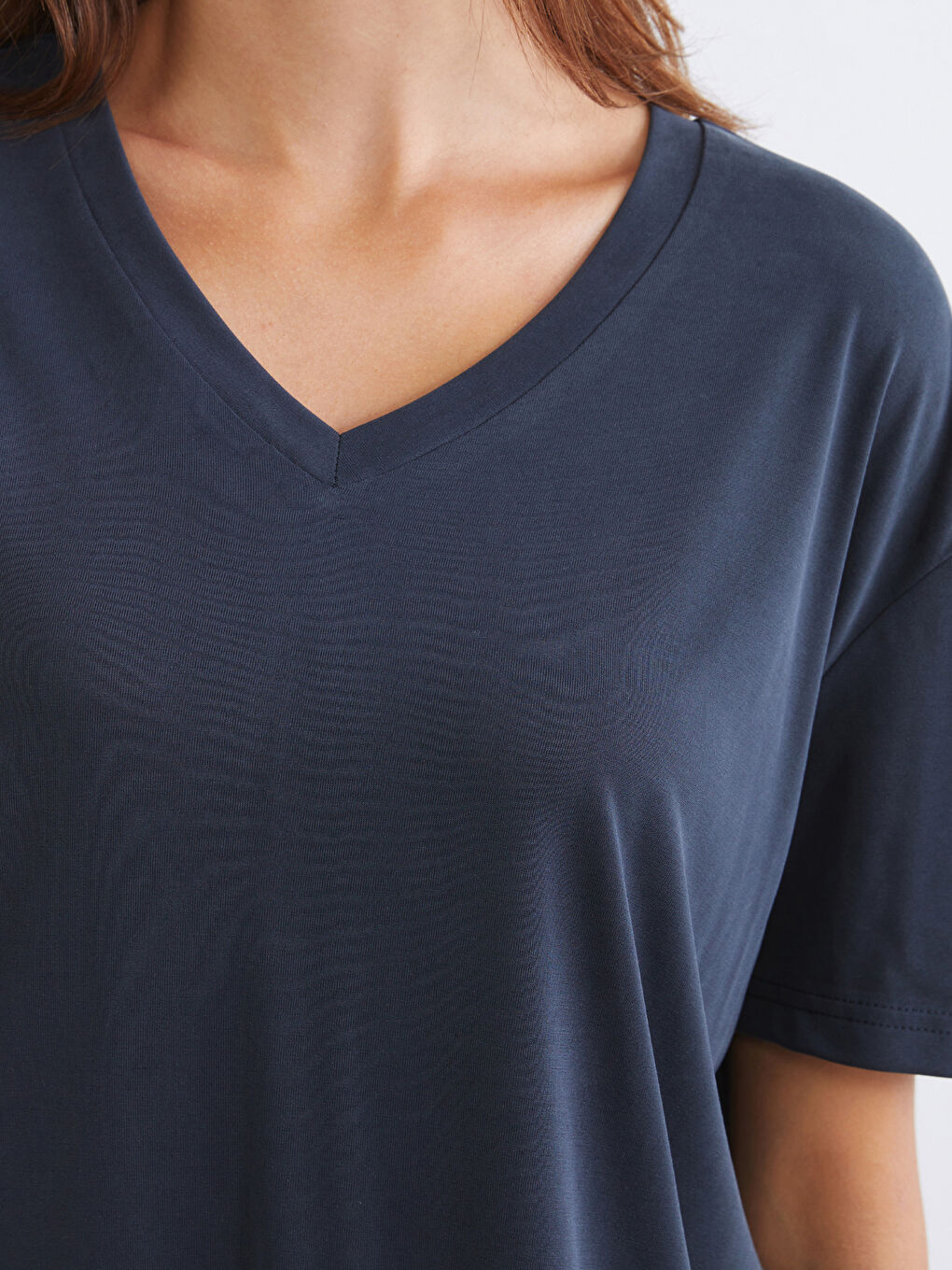 Siyah V Yaka Modal Karışımlı Kadın Tişört 2'li-4