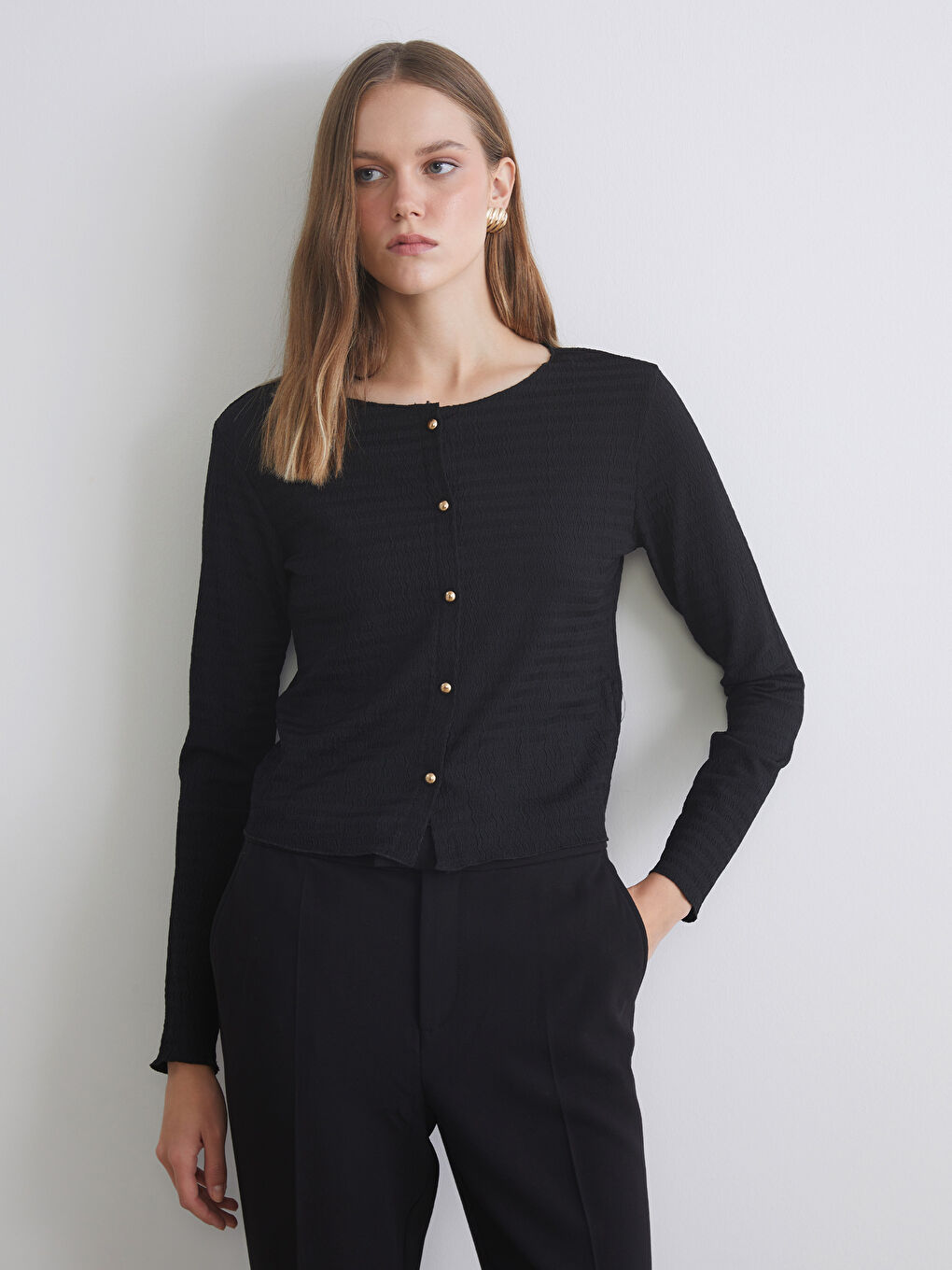 Siyah Bisiklet Yaka Dokulu Kadın Hırka