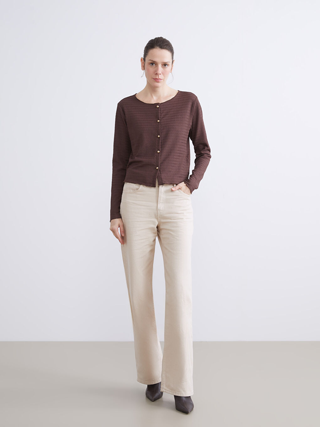 Kahverengi Bisiklet Yaka Dokulu Kadın Hırka-1