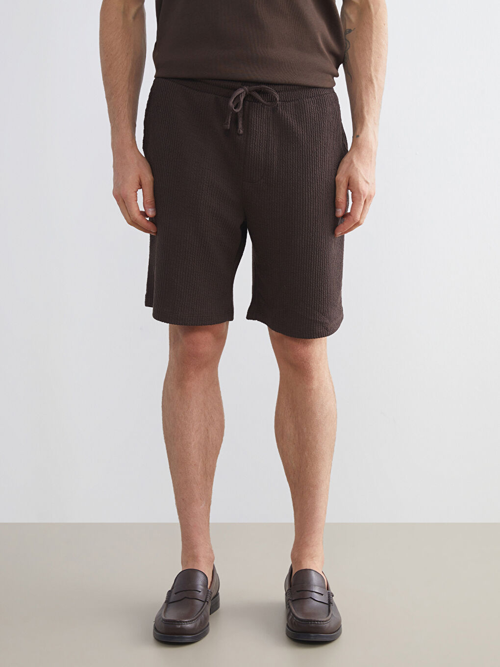 Kahverengi Standart Kalıp Erkek Şort-1