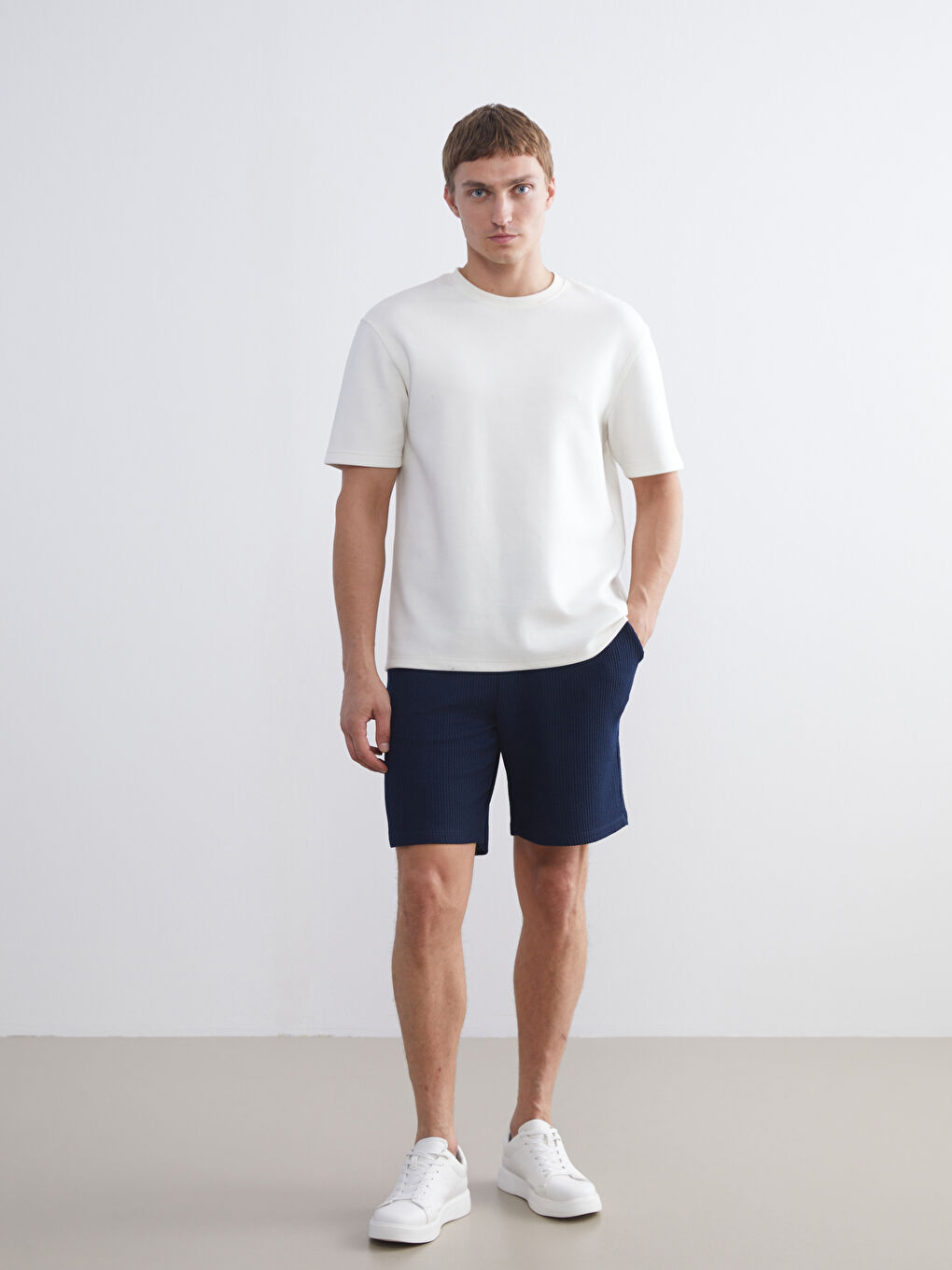 Lacivert Standart Kalıp Erkek Şort