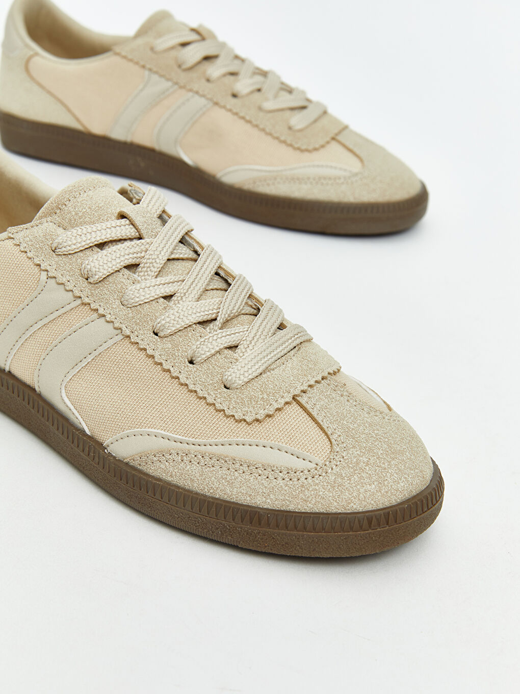 Bej Süet Görünümlü Kadın Spor Ayakkabı-2