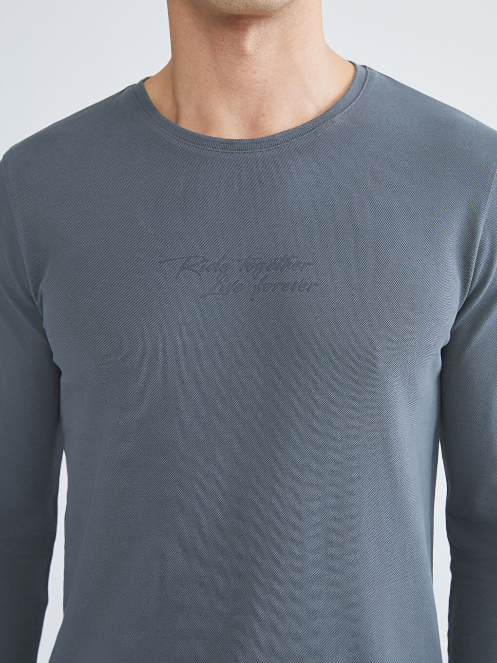 طقم بيجامة رجالي بقصة عادية-2