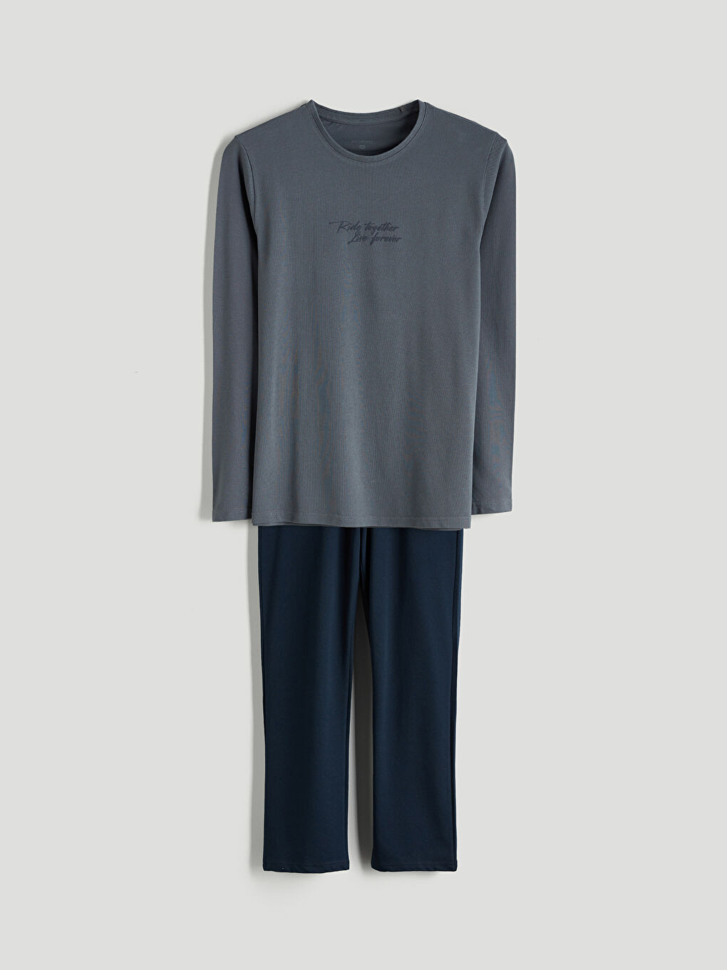 طقم بيجامة رجالي بقصة عادية-4