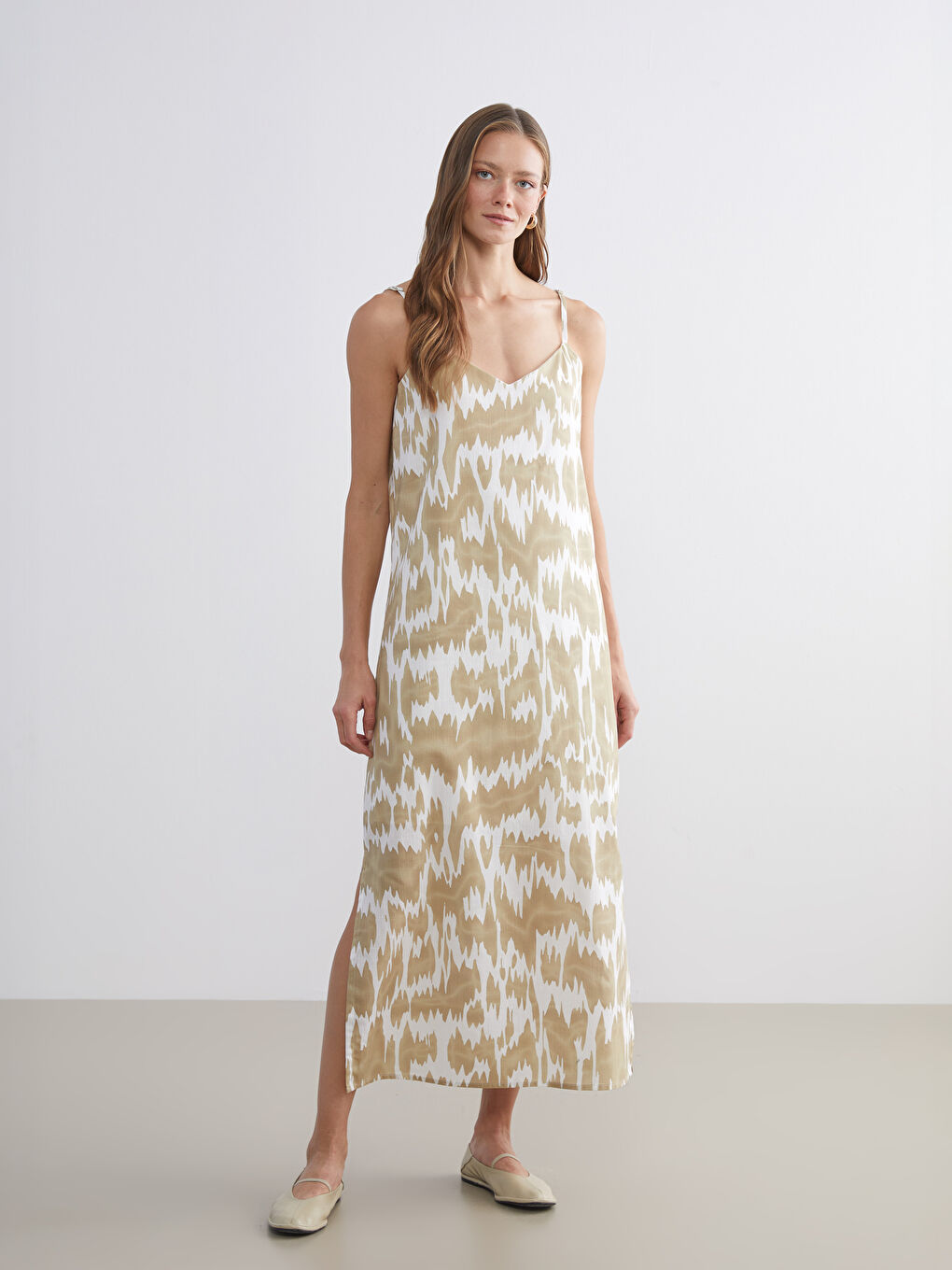 Yeşil V Yaka Desenli Elbise