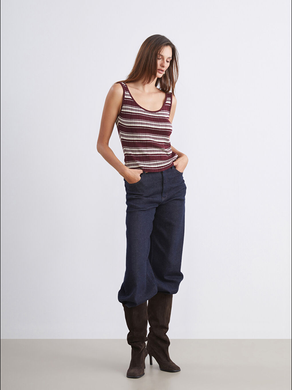 Bordo U Yaka Çizgili Kadın Triko Atlet-1