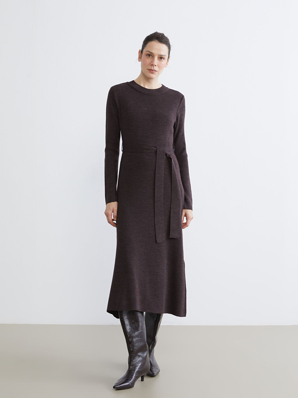 Mürdüm Bisiklet Yaka Beli Kuşaklı Triko Elbise