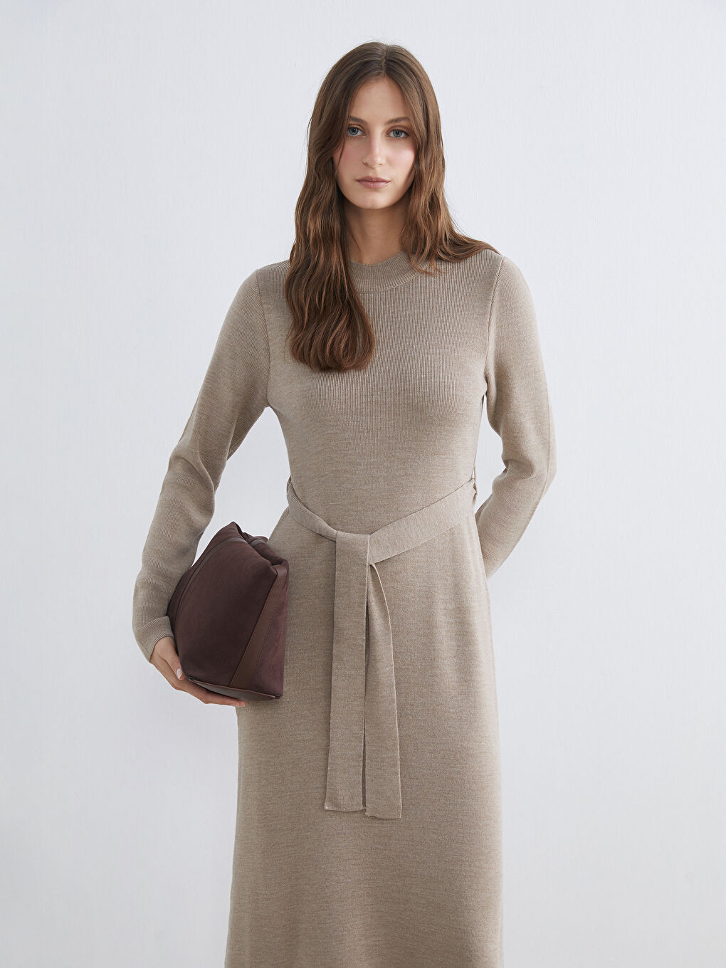 Bej Bisiklet Yaka Beli Kuşaklı Triko Elbise-1