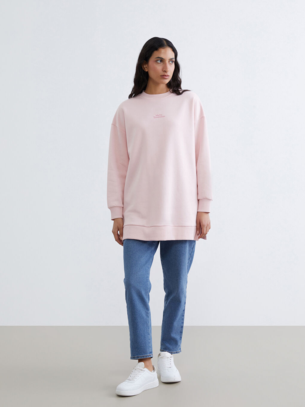 Pembe Nakışlı Kadın Kalın Sweatshirt Tunik-1