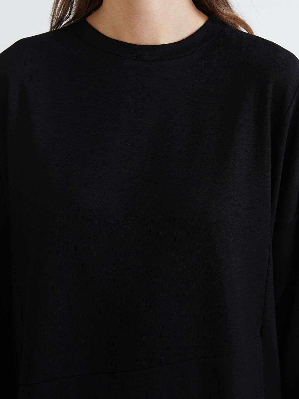 Siyah Bisiklet Yaka Kadın Sweatshirt-2