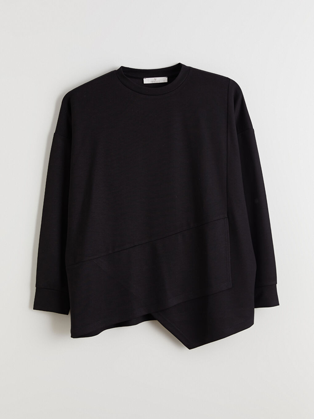 Siyah Bisiklet Yaka Kadın Sweatshirt-4