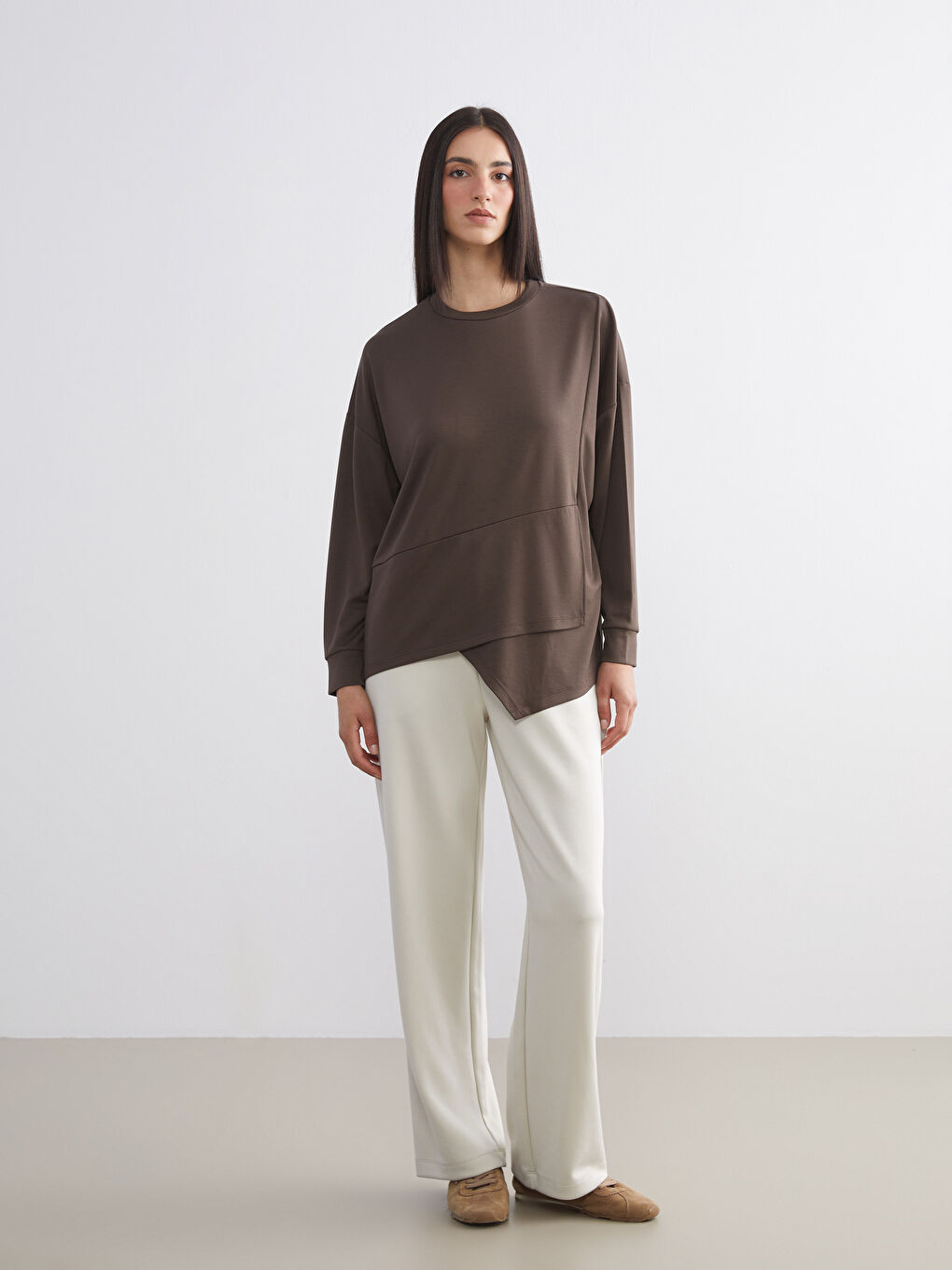 Kahverengi Bisiklet Yaka Kadın Sweatshirt-1