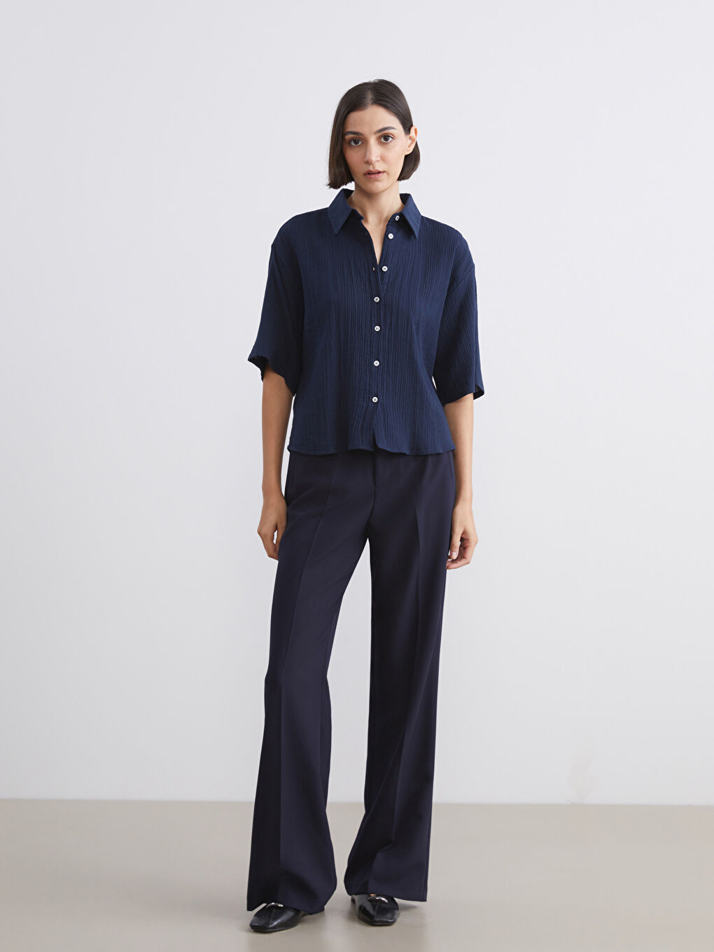 Lacivert Dokulu Kadın Gömlek-1